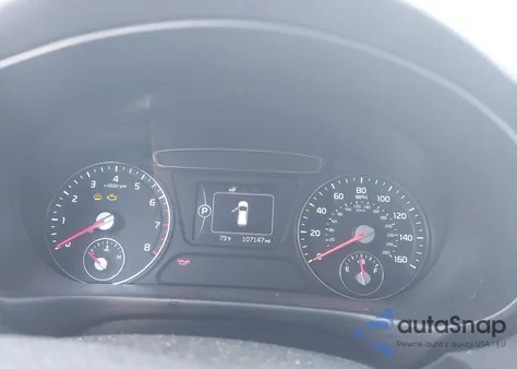 2017 Kia Sorento Lx z USA, uszkodzony, nr VIN 5XYPGDA52HG203196